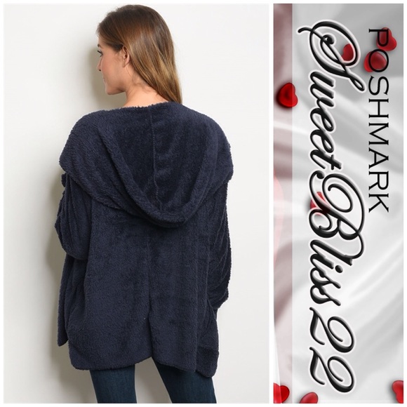 🍁Sold Out Sherpa Jacket Navy🍁 - Picture 2 of 2